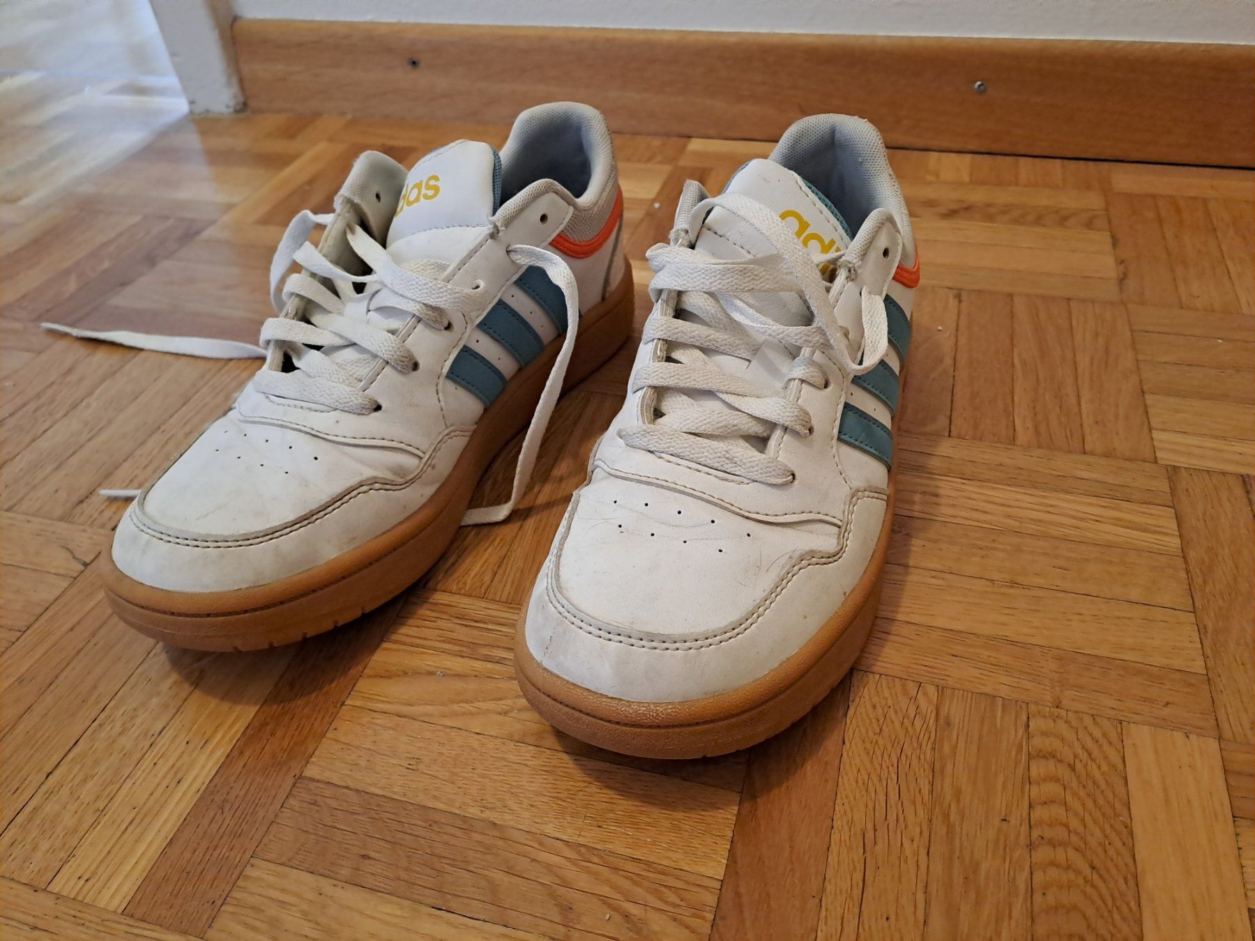 Adidas Scarpe per ragazzi: Adidas Turnschuhe, Grösse 37.5 – Usato da Richterswil venduto da nar_7bkx 4