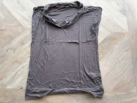 Shirt taupe mit Wasserfall Kragen, Gr. 42