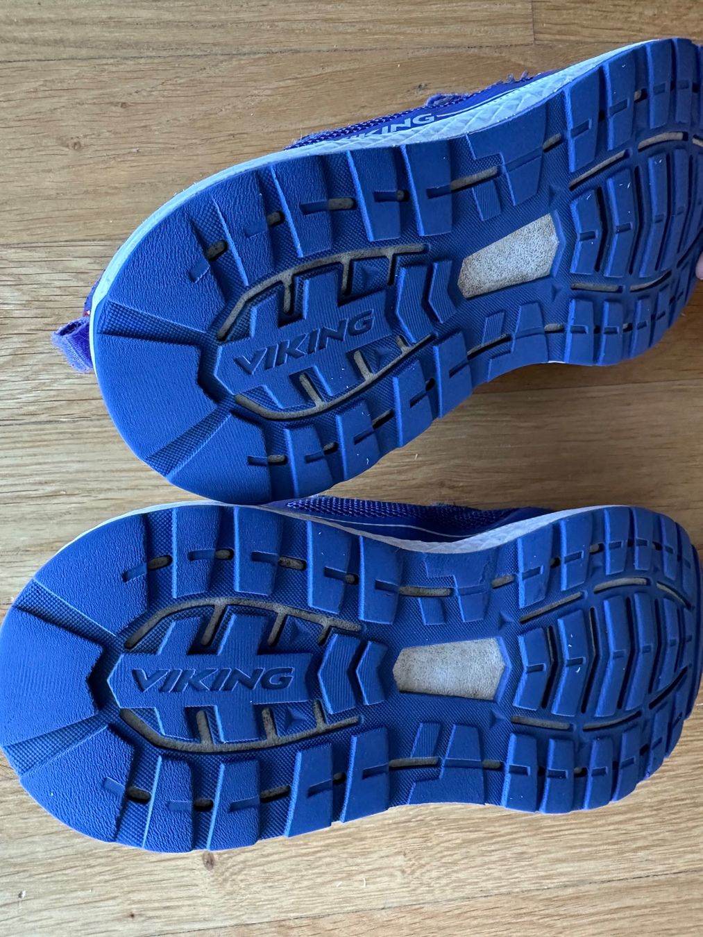 Viking Scarpe per ragazzi: VIKING Sneakers 35 Purple Goretex – Usato da Montagnola venduto da eva_gm6j 3
