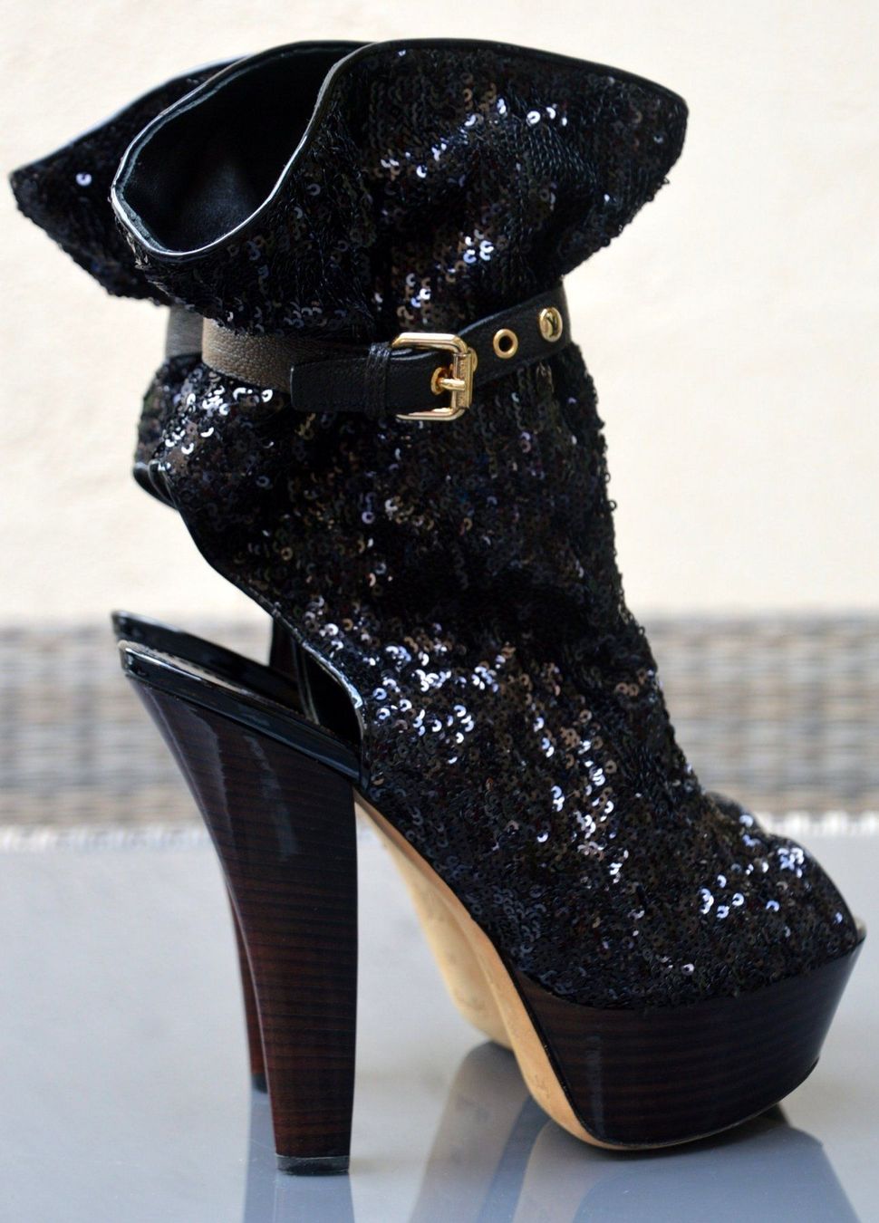 Louis Vuitton Scarpe da donna: Boots / bottes Louis Vuitton Runway Peep Toe .38 – Usato da Collonges venduto da Auganien