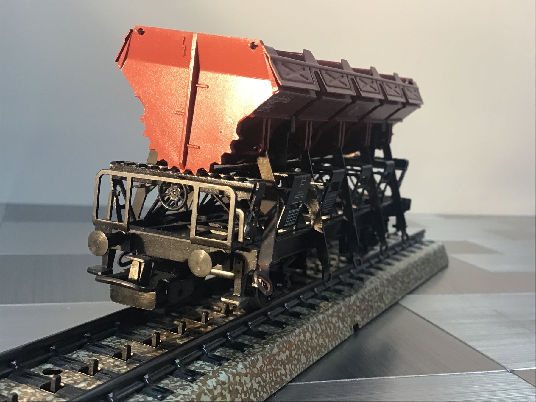 Märklin Modellini di ferrovie: MÄRKLIN H0 MULDENKIPPWAGEN 4635 – Usato da Männedorf venduto da Spezial-Modelle 1