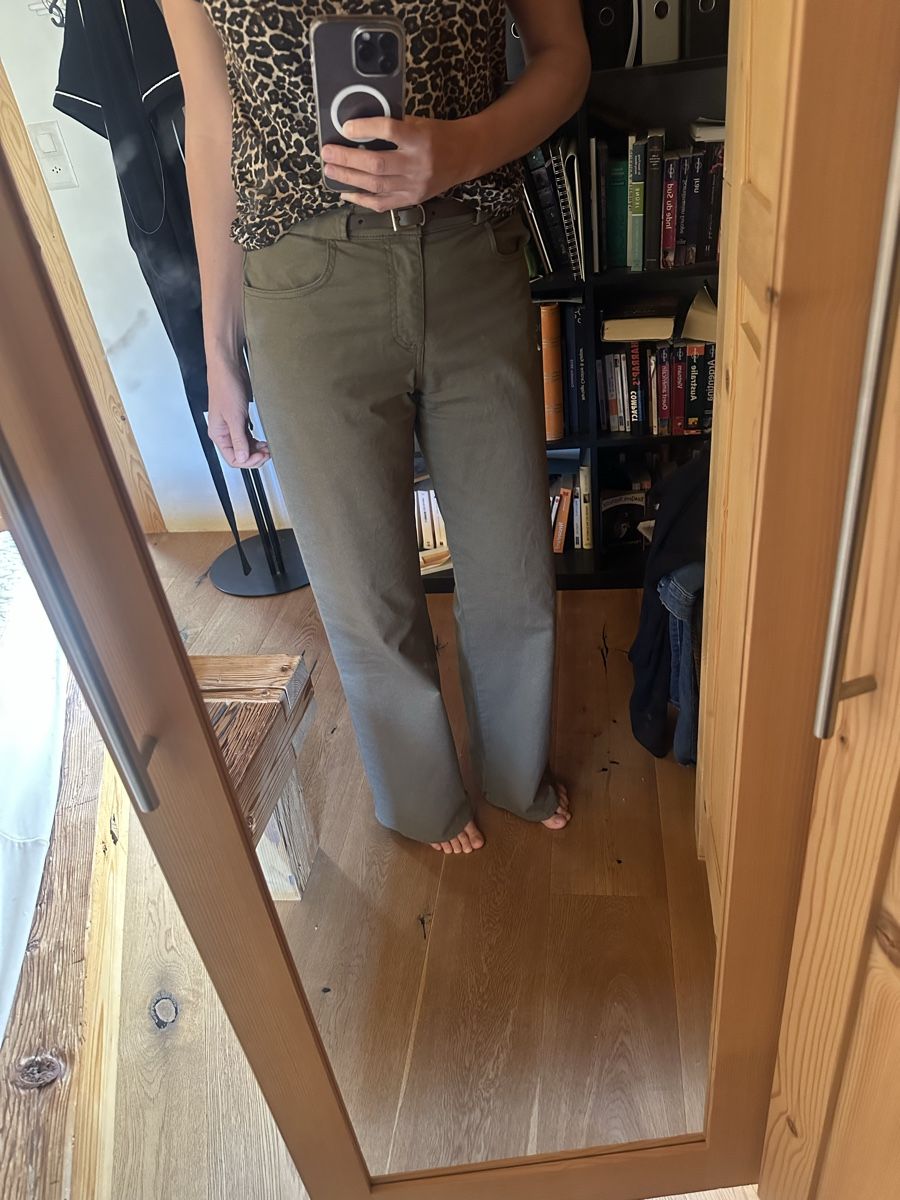 Please Jeans Pantaloni: Pantalon Please vert olive - Style décontracté - Taille 28 – Usato da Château-d'Oex venduto da caroline. 2