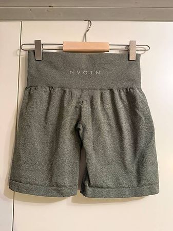 GRAUE GYM-SHORTS