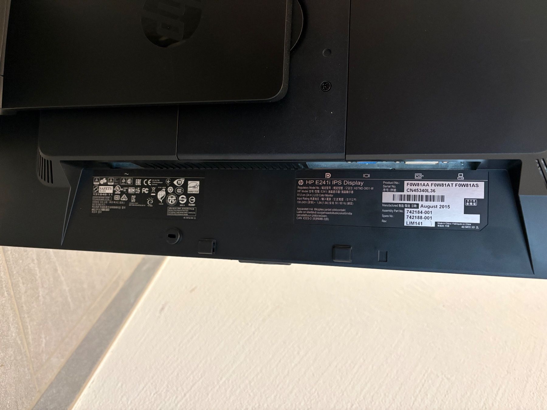 Hewlett Packard Ecrans: Monitor HP E241i IPS Display – D'occasion à Tuggen par wilmun 1