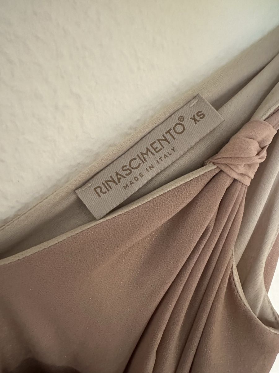 Kleider: Rinascimento Kleid, Grösse XS, Plissee – Gebraucht aus Stäfa von buecher10 4
