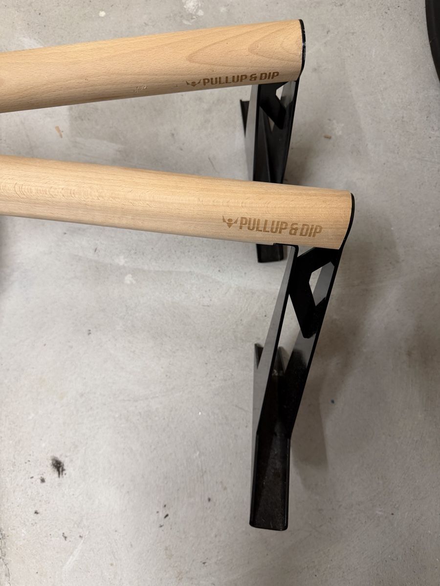 Hometrainer: Pullup & Dip Parallettes Set M wie neu – Gebraucht aus Zürich von blancali 2