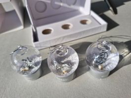 CHANEL Christbaumkugeln Set 3 Stück gebraucht weiss
