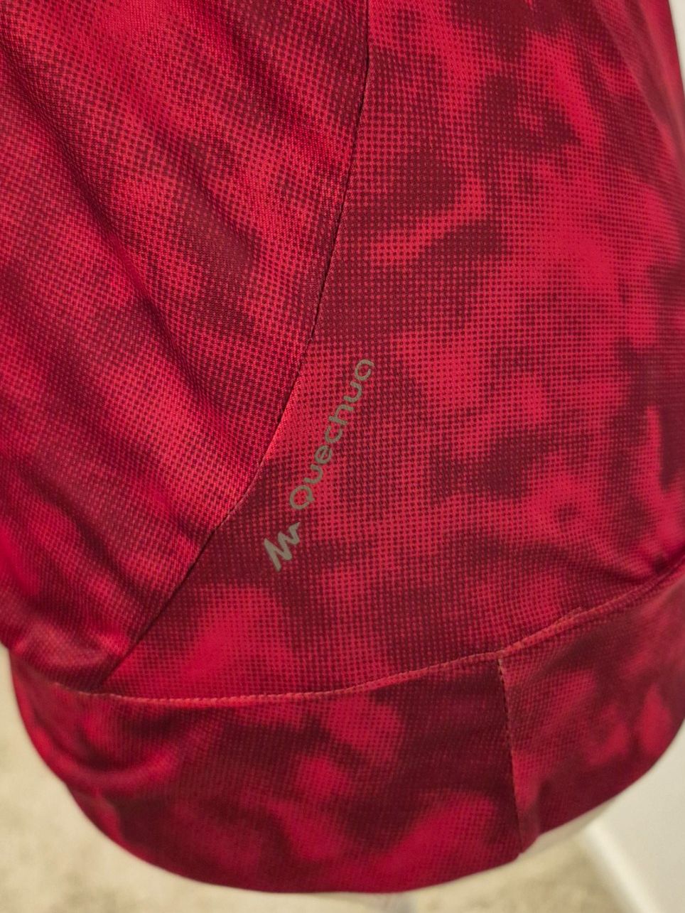 T-shirt: Sportshirt, Fuchsia, Grösse S – Usato da La Neuveville venduto da Vestiaire_2011 2