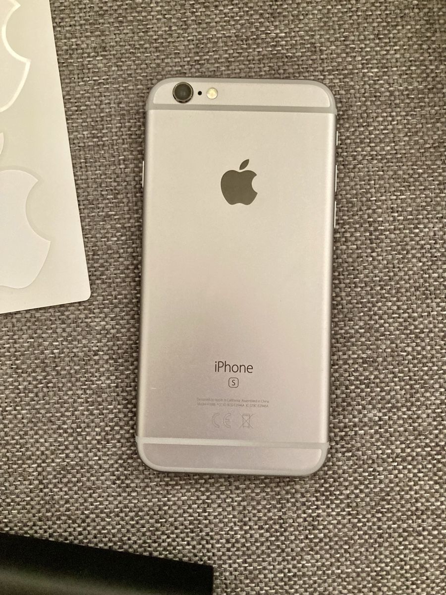 Apple Telefoni cellulari / Smartphones: iPhone 6s 32GB (Akku: 97%) – Usato da Glattfelden venduto da Pedals 4
