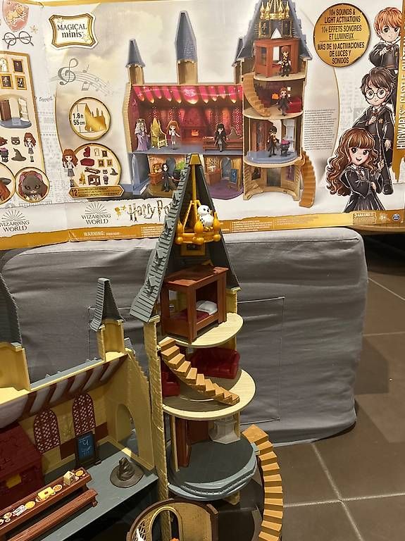 Giocattoli: Chateau Harry Potter  – Usato da Lausanne venduto da acietri 3