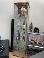 Bar Glas/Vitrinen-Schrank (inkl. Licht)