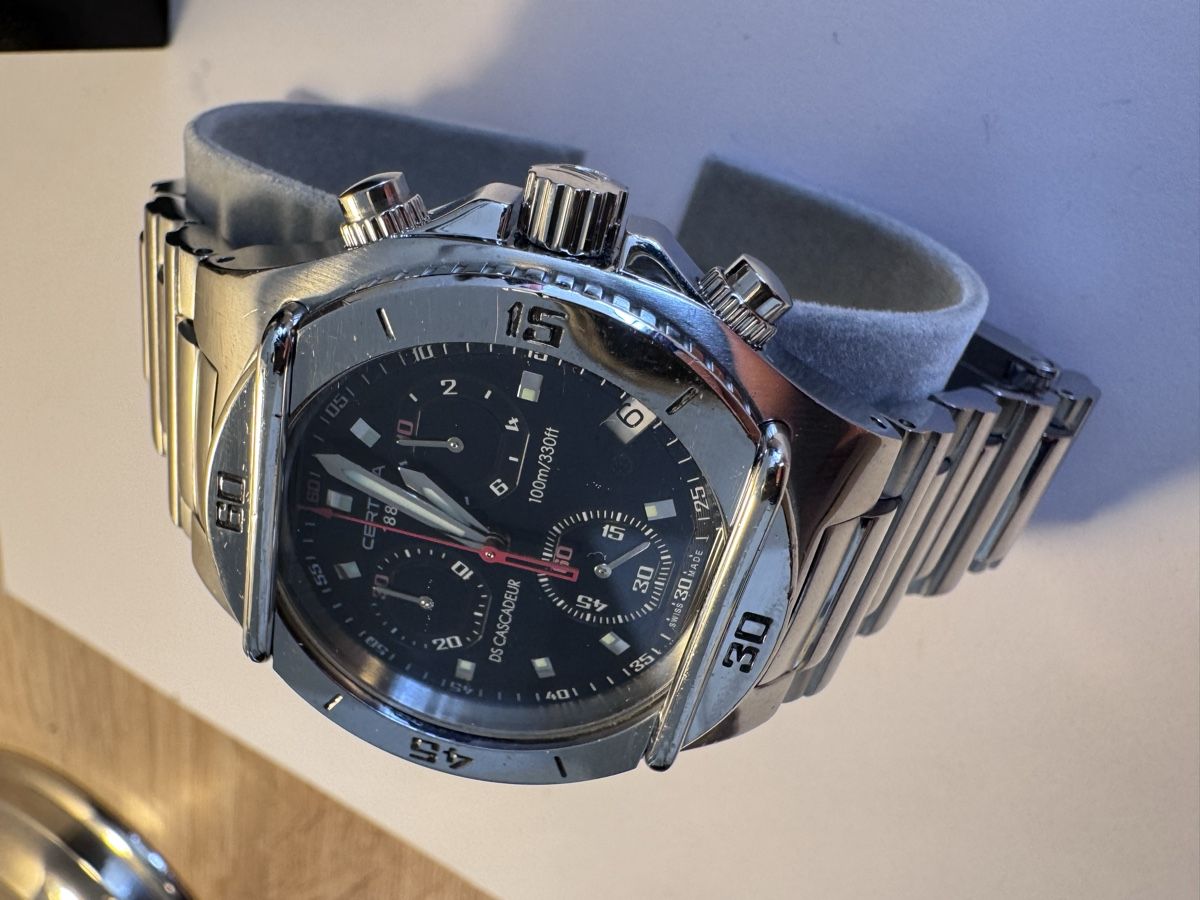 Certina Orologi: Certina DS Cascadeur,acier inoxydable, comme neuve! – Usato da Vésenaz venduto da Angela.C3 3