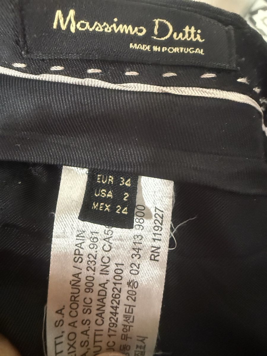 Massimo Dutti Costumes, combinaisons de sport et fonctionnelles: Anzug Schwarz Wolle 34 – D'occasion à winterthur par insegnantevolante 2