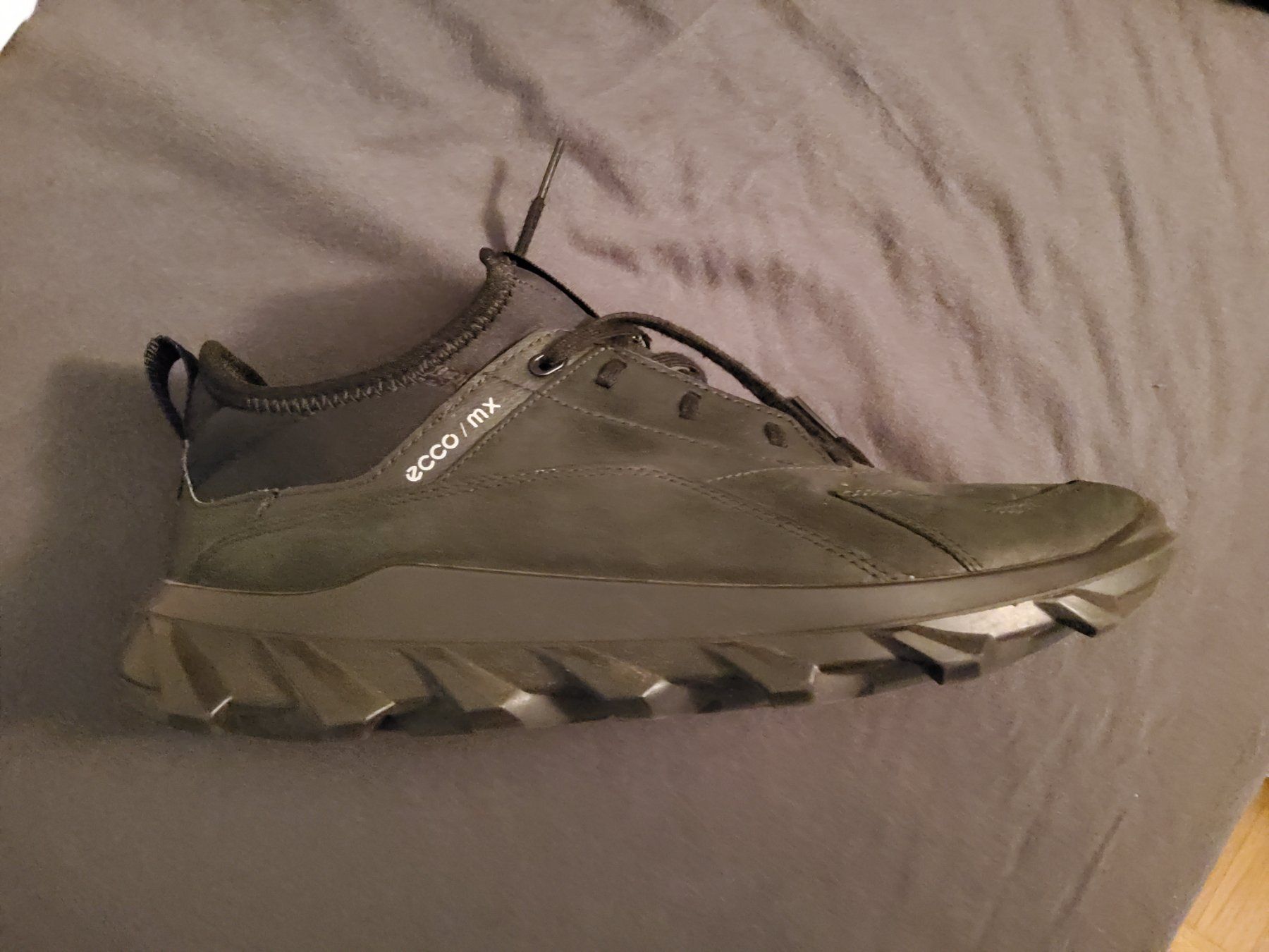 Ecco Scarpe da uomo: Ecco Mx  Walking/Freizeit Sneaker Gr. 42 – Nuovo (secondo la descrizione) da Wettingen venduto da Allesbesetzt