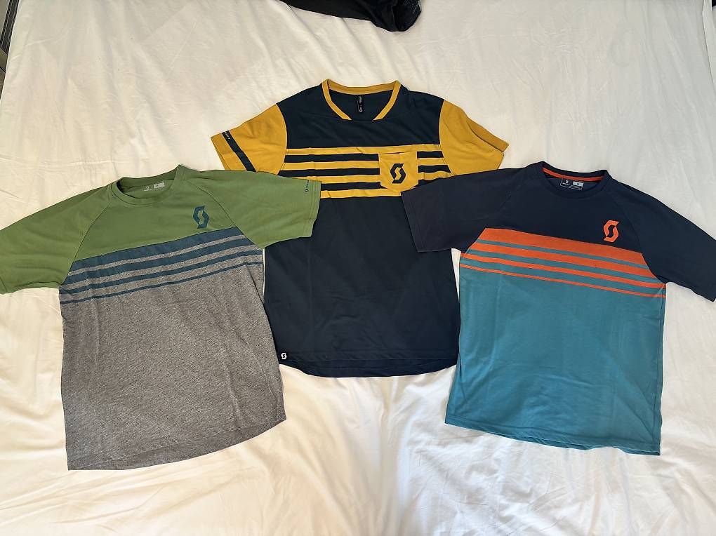 Scott T-shirt: 3er Tshirt Set: SCOTT - G: M – Usato da Davos Platz venduto da Davos.SB