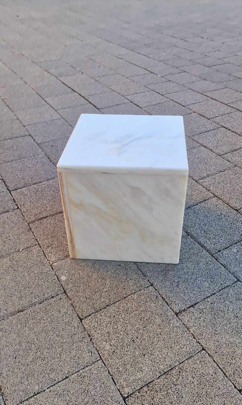 Sgabelli: Beistelltisch /  Blumen hocker aus echte  Marmor 30x30 – Usato da Grellingen venduto da syl_t5wm 3