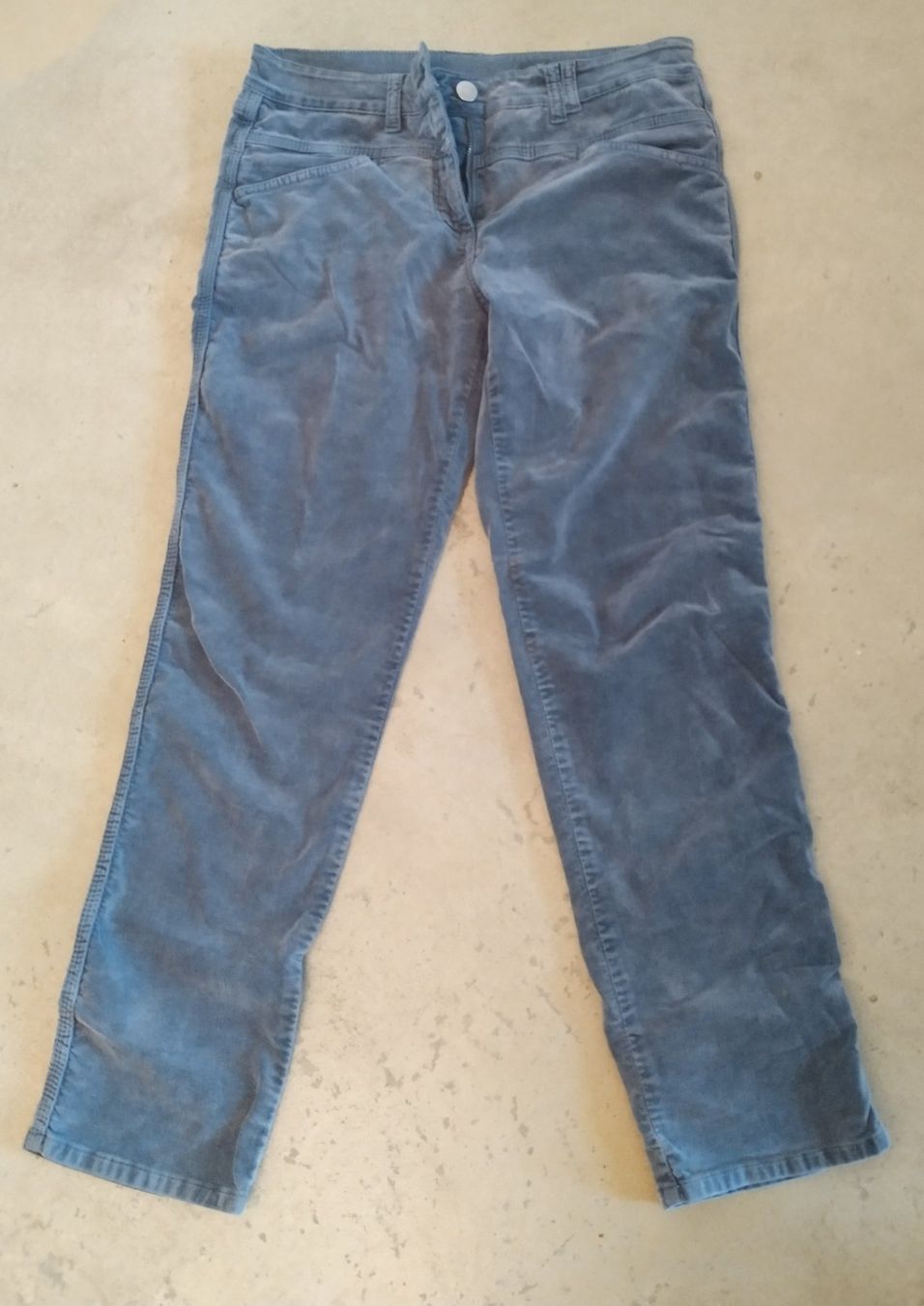 Closed Hosen: Closed Hose Samt Grösse 44 – Gebraucht aus Laufen von luzie07 3