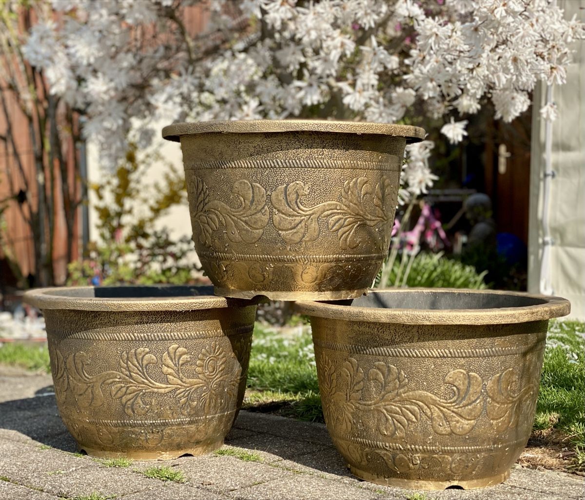 Vasi per fiori: Kunststoff Übertöpfe gross Neu!! – Nuovo (secondo la descrizione) da Dürnten venduto da Cindy4