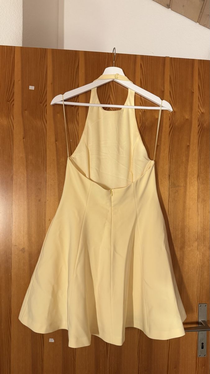 Zara Vestiti: gelbes kleid – Nuovo (secondo la descrizione) da Brüttisellen venduto da nad_g5wx 1