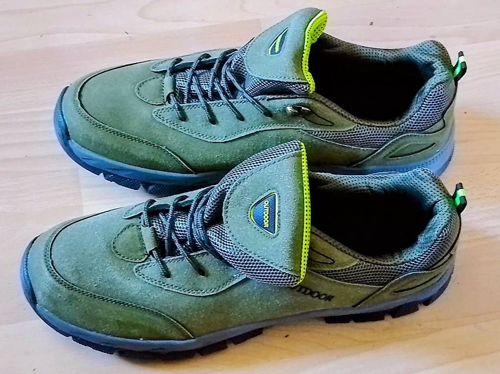 Scarpe da uomo: Neu Wanderschuh Halbschuh Grösse 49 statt 50 – Usato da Kriens venduto da Geduldsfaden