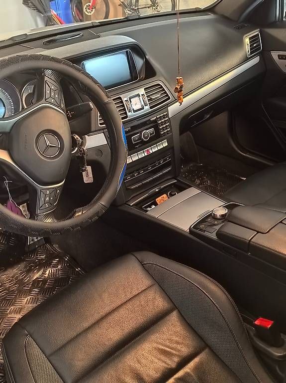 Mercedes-Benz Automobili: Mercedes E350 Coupe 4matic silber – Usato da Recherswil venduto da Jovano 4