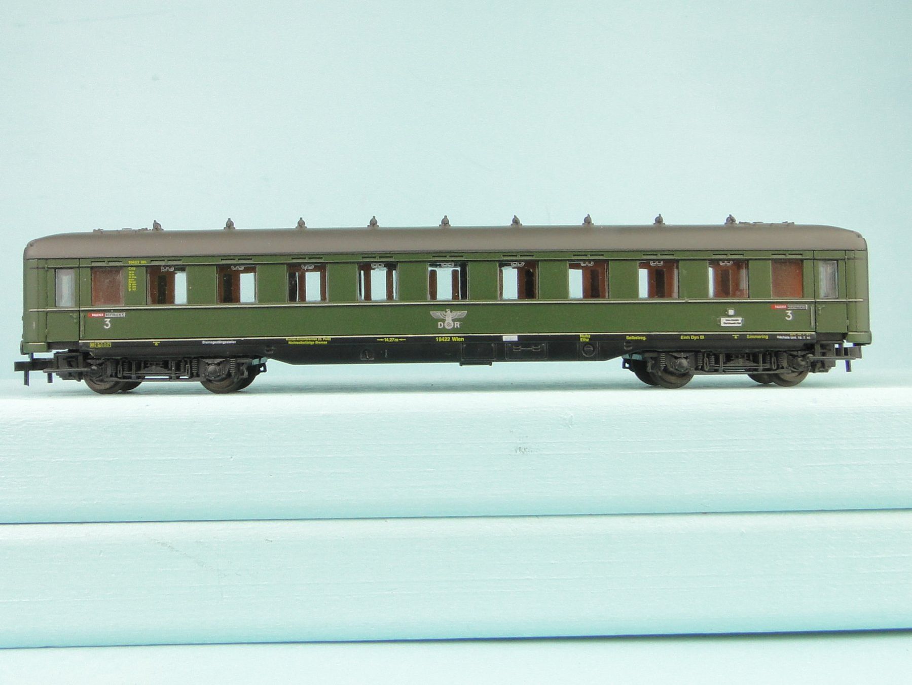 Roco Modelleisenbahnen: Roco 1854 Spur N Schürzenwagen3Kl. – Gebraucht aus Bülach von Albitrain 2