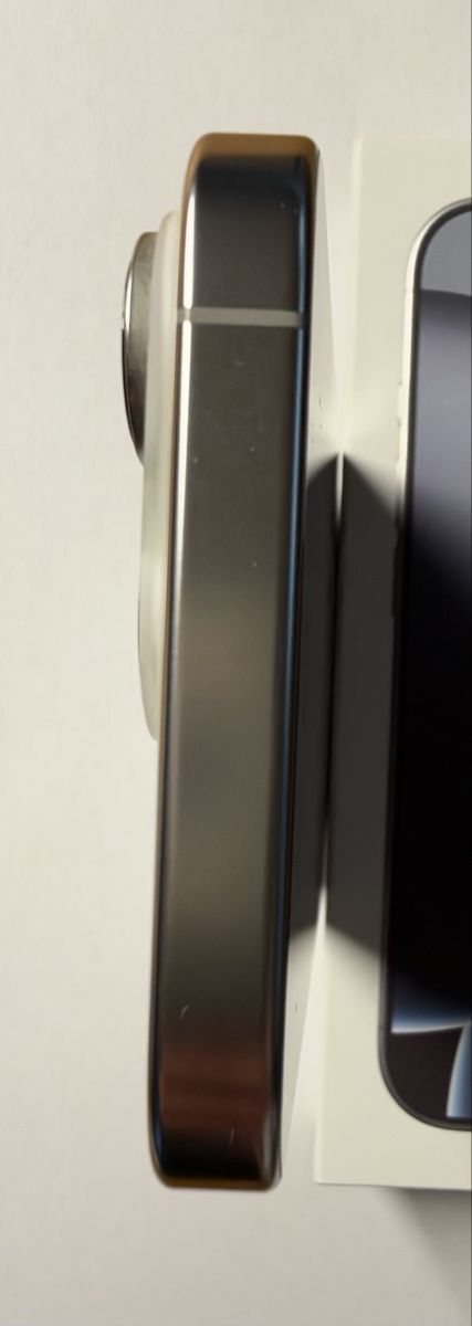 Apple Telefoni cellulari / Smartphones: Apple iPhone 16 Pro 256GB – Usato da Oberurnen venduto da dnoser 4