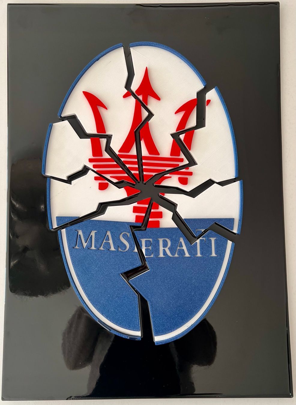 Dipinti: MASERATI CRASH 3D print artwork - Ltd.01/49 with Certificate – Nuovo e nell'imballaggio originale da Le Mont-sur-Lausanne venduto da luxurylover