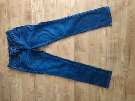Damenjeans wenig getragen