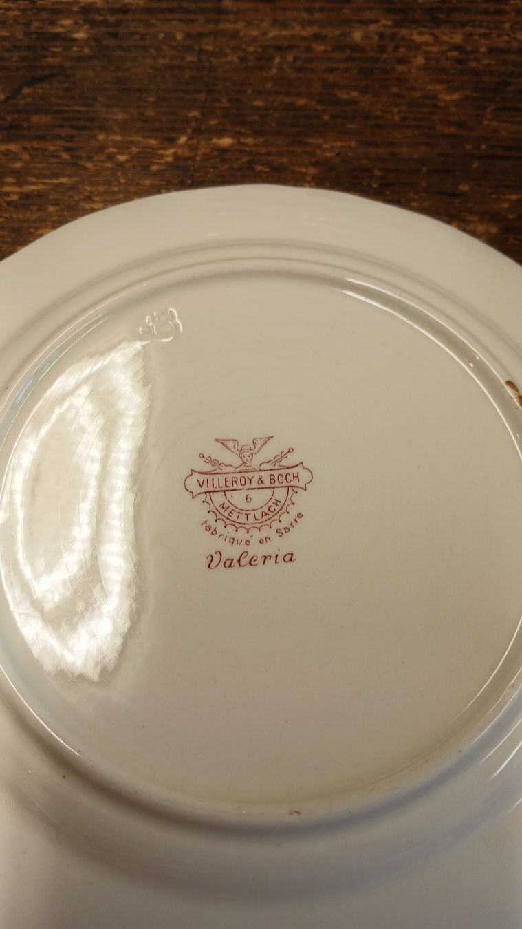 Villeroy & Boch Geschirrsets: Villeroy & Boch Geschirrset rot – Gebraucht aus Seewen SO von Shami0 5