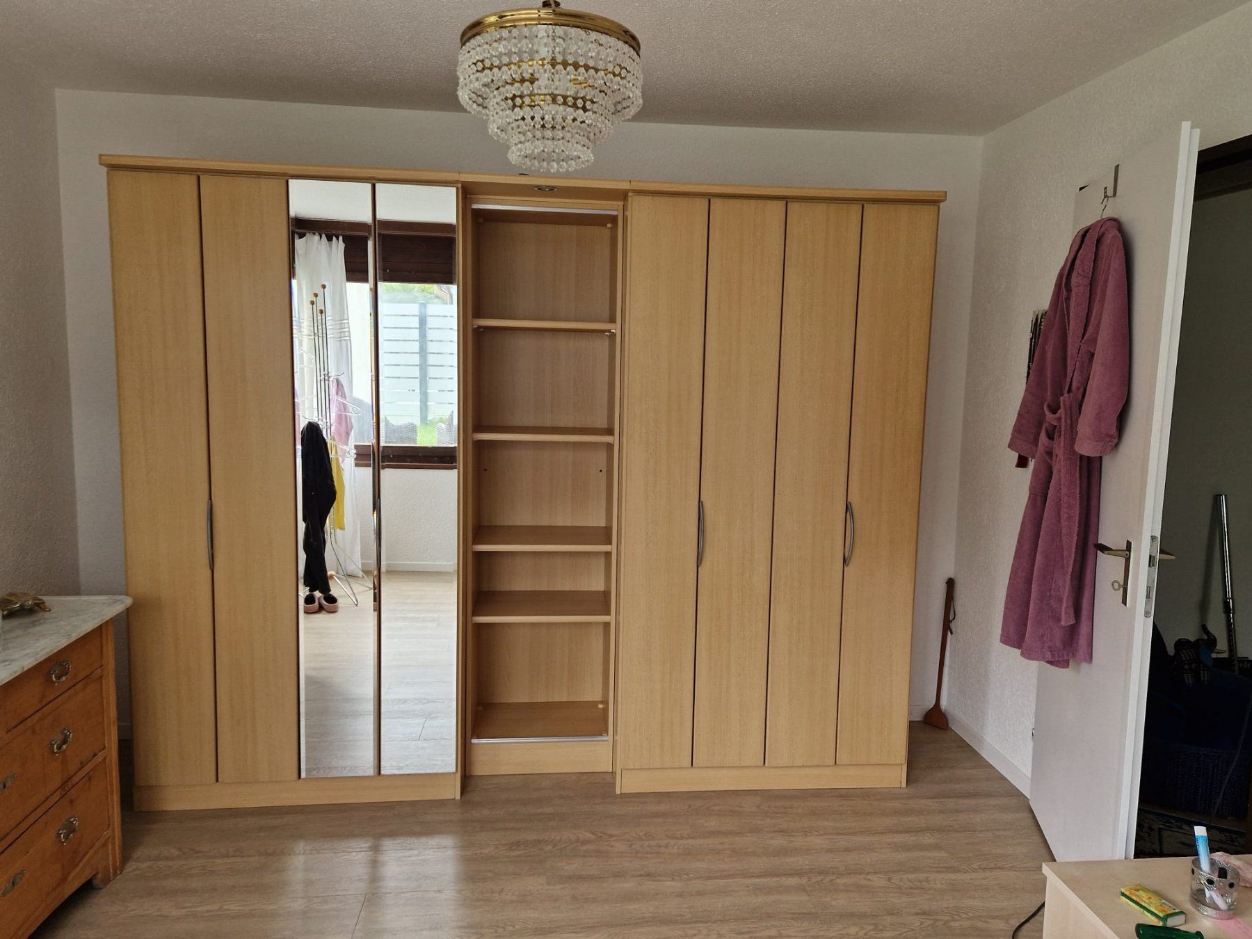 Armadi: Kleiderschrank – Usato da Dürnten venduto da bekanira
