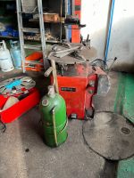Reifenmontiermaschine