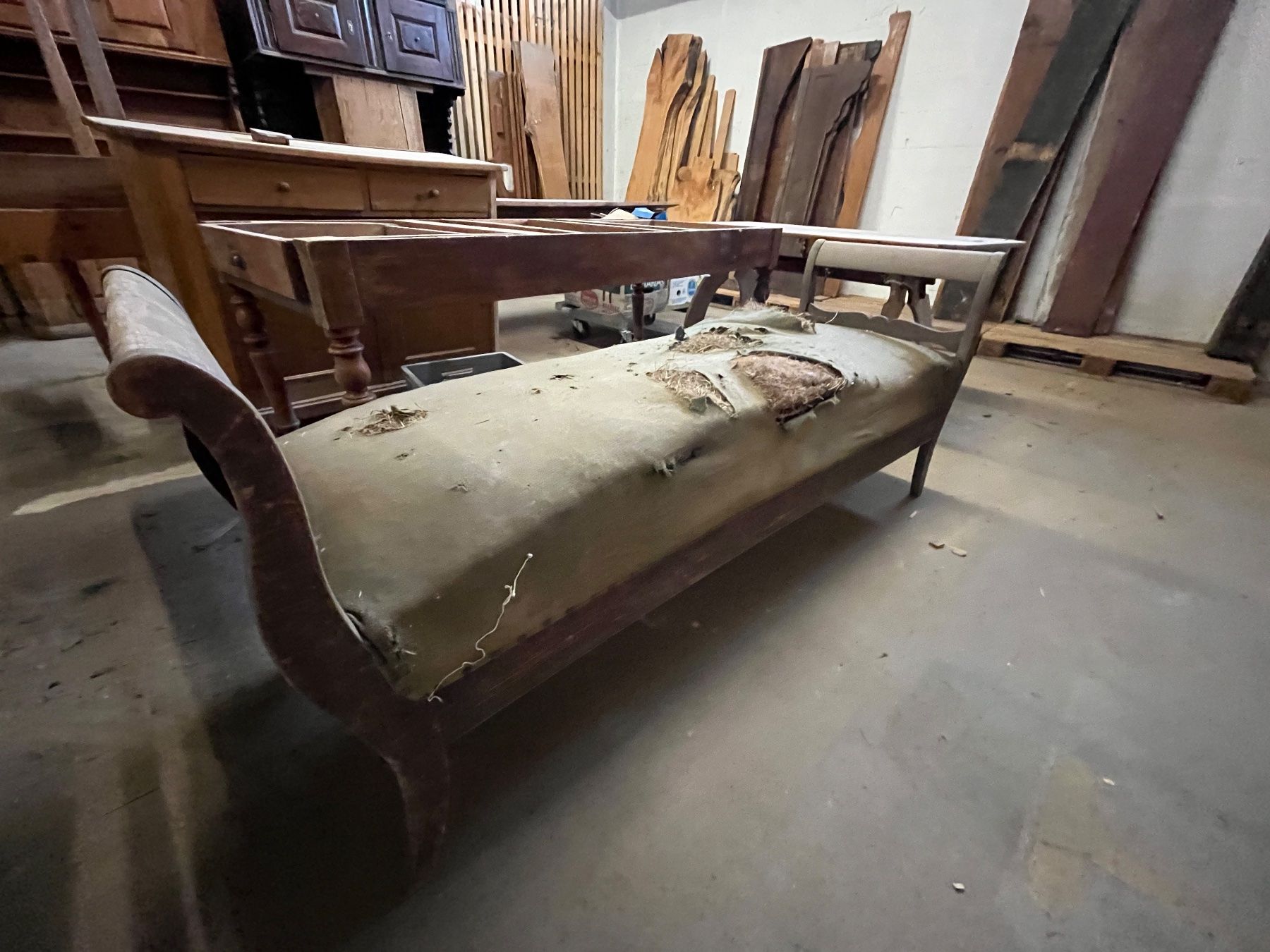 Liegen & Liegestühle: Sofa Liege – Gebraucht aus Rickenbach SO von Antik04
