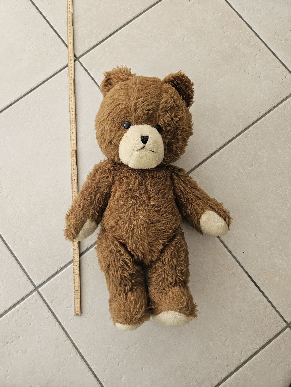Jouets: alter grosser Bär – D'occasion à Haslen GL par Sandra40