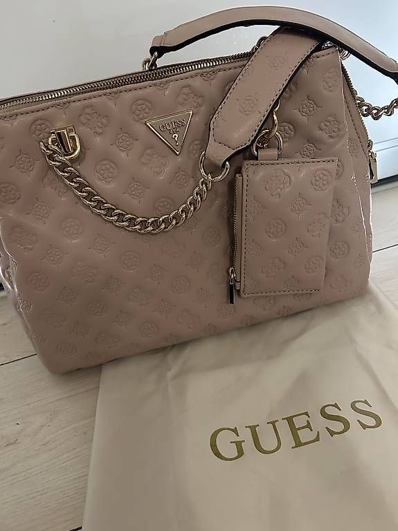 Taschen für Damen: Guess Est.1871 – Gebraucht aus Balerna von bfa_x265 1