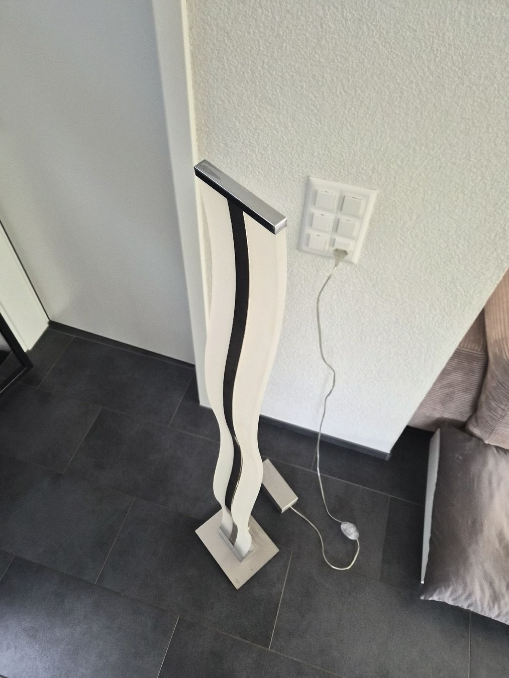 Lampen: Stehleuchte (LED) – Gebraucht aus Aarau Rohr von MokuRC 1