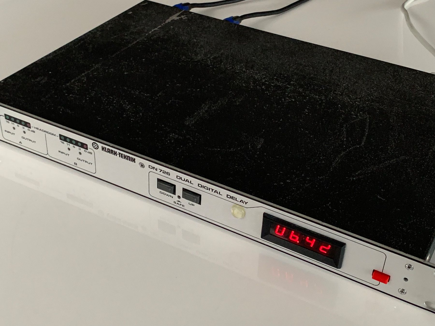 Equalizzatori: Klark-Teknik DN 726 DUAL DIGITAL DELAY – Usato da Wollerau venduto da Tonstudio 1