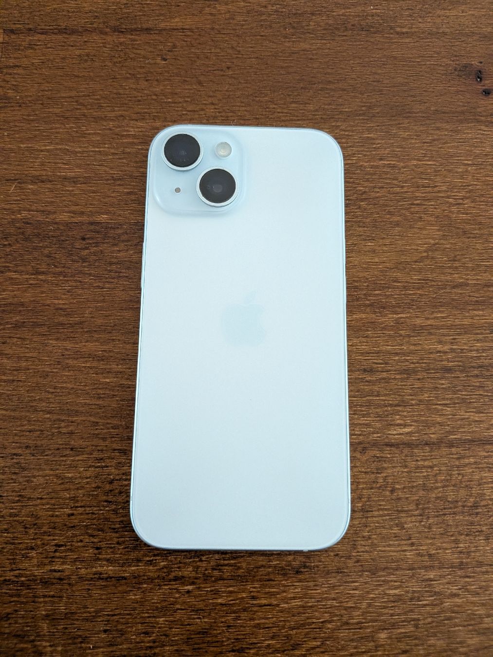 Apple Telefoni cellulari / Smartphones: iPhone 15 128GB mit Zubehör – Usato da Belp venduto da nuby86 1
