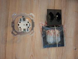 UP 2xT13 Steckdose schwarz Edizio Due Gr. 1