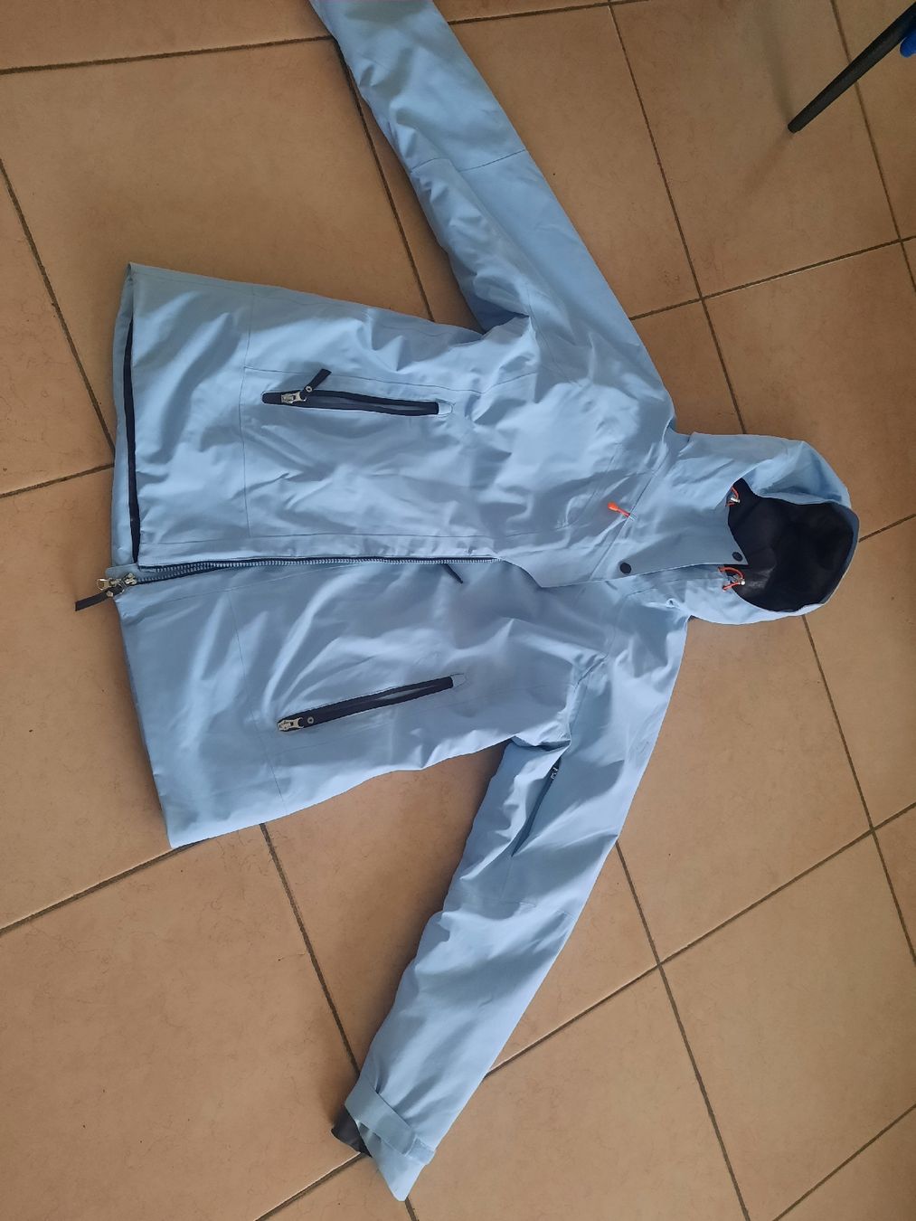 Vestes: Skijacke, Winterjacke – D'occasion à Lengnau BE par Enaile