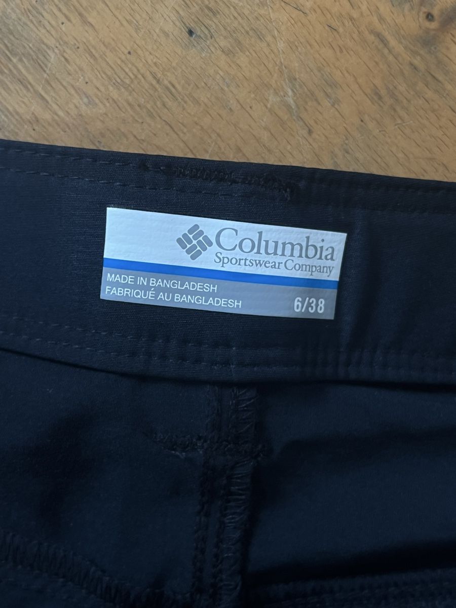Columbia Pantaloni: short columbia – Nuovo e nell'imballaggio originale da La Chaux-de-Fonds venduto da vert_j 2