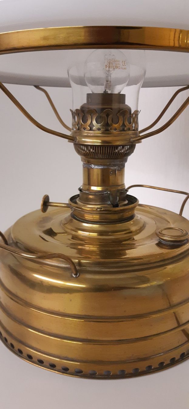 Lampes: Petroleum Lampe antik – D'occasion à Uitikon Waldegg par Tibi07 3