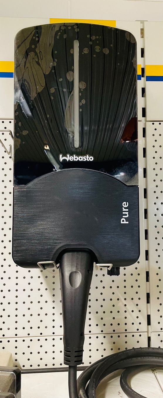 Webasto Caricabatterie: Webasto Pure II Wallbox Ladestation 11kW Typ2 - Stecker – Nuovo (secondo la descrizione) da Lyss venduto da Up145280