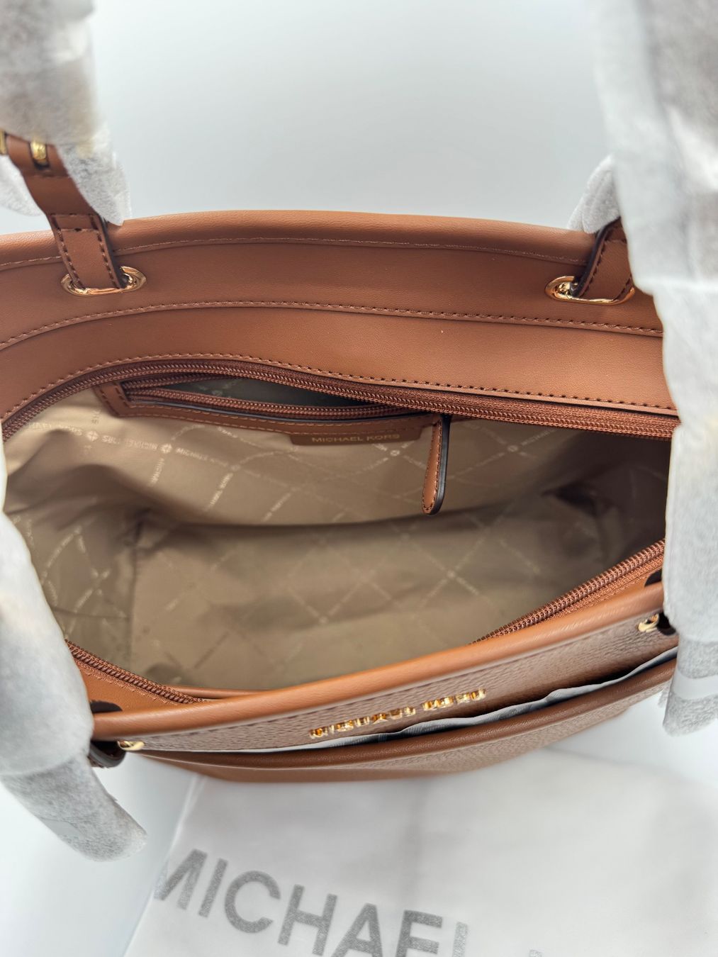 Michael Kors Borse da donna: Michael Kors Tasche luggage – Nuovo e nell'imballaggio originale da Wiedlisbach venduto da Sistershop 5