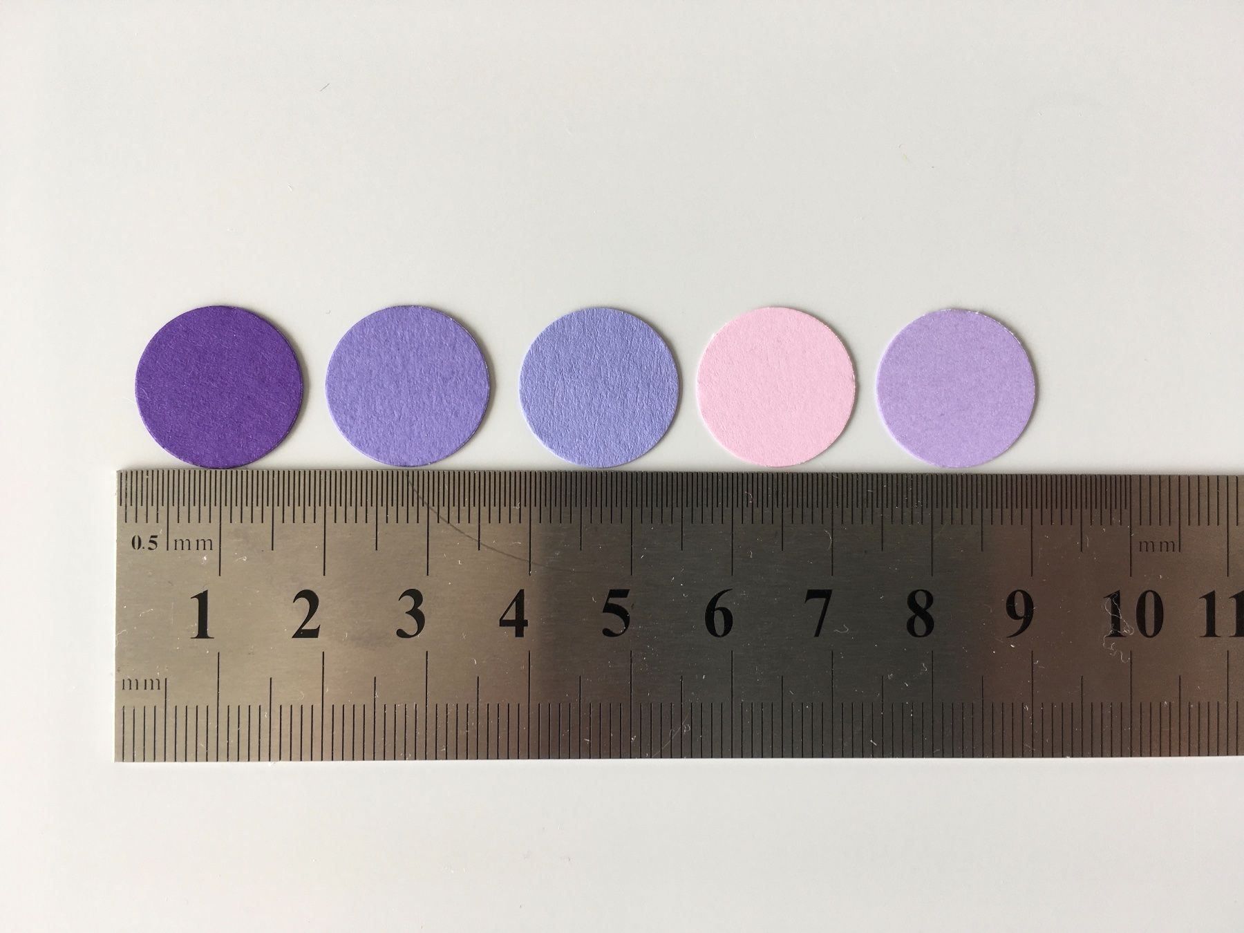 Tutte le decorazioni: Konfetti rund Deko - 180 Stück – Nuovo e nell'imballaggio originale da Zollikofen venduto da poppala 6