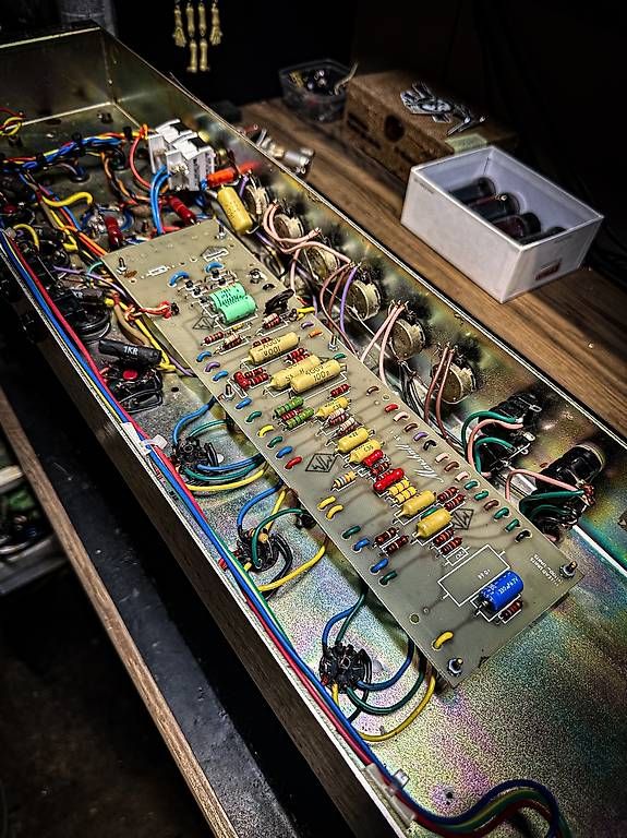 Marshall Amplificatori: Marshall Super Bass 1977 – Usato da Montreux venduto da Alligator-AMPS 5