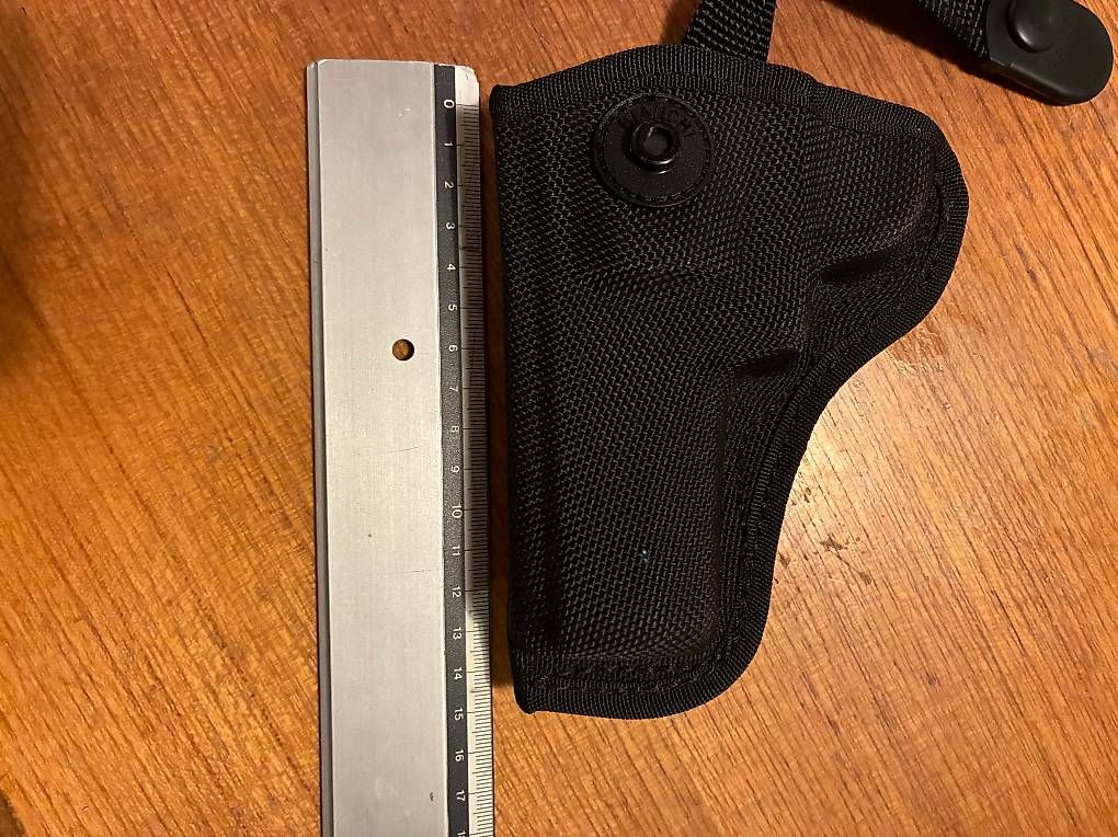 Tiro a segno: holster nylon pour revolver gaucher – Usato da Le Cerneux-Veusil venduto da Maraud01 3