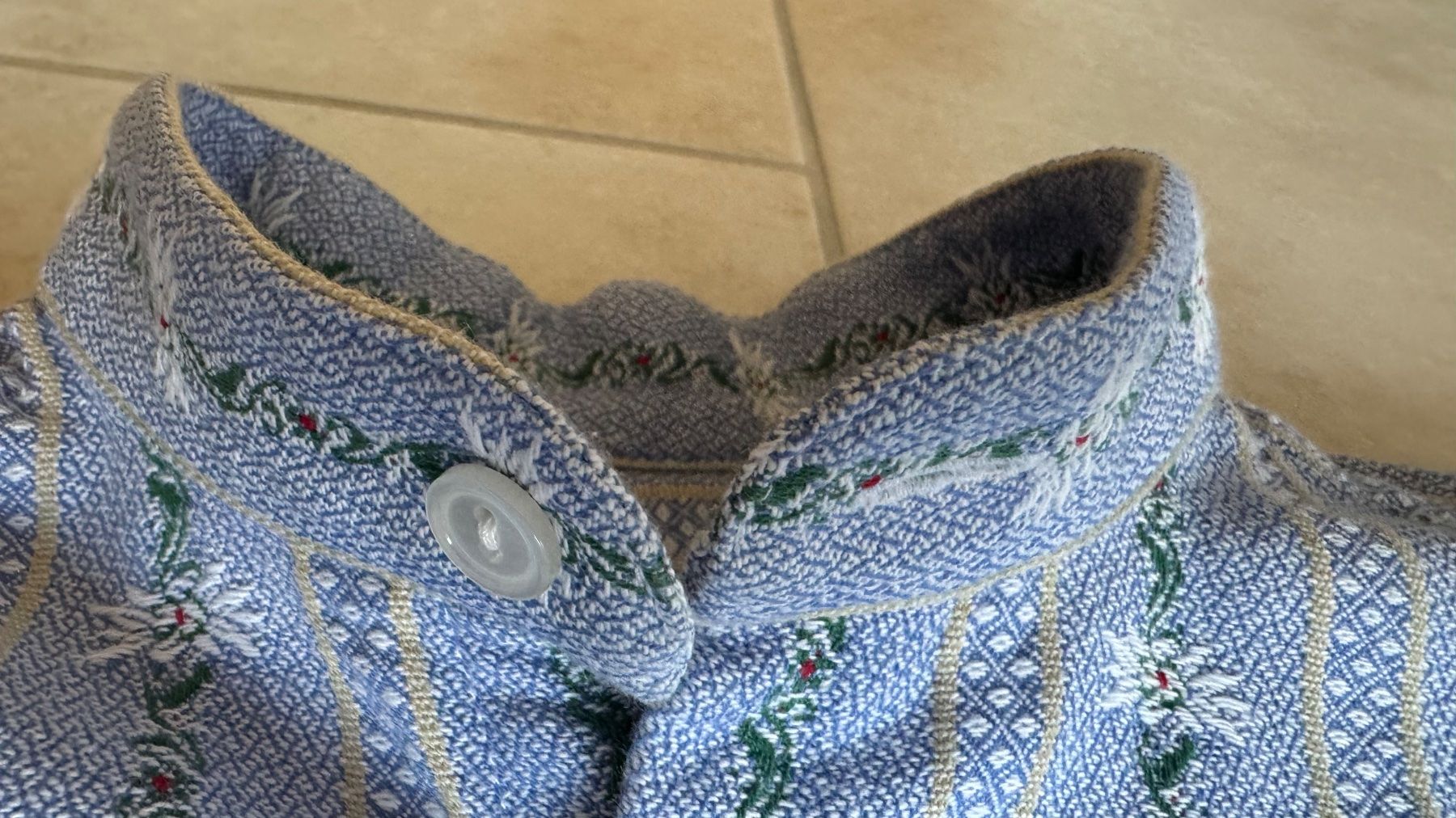 Camicie, T-shirt & Polo: Jenni Edelweisshemd, hellblau, Gr. 164 – Usato da Dittingen venduto da Paprika8 3