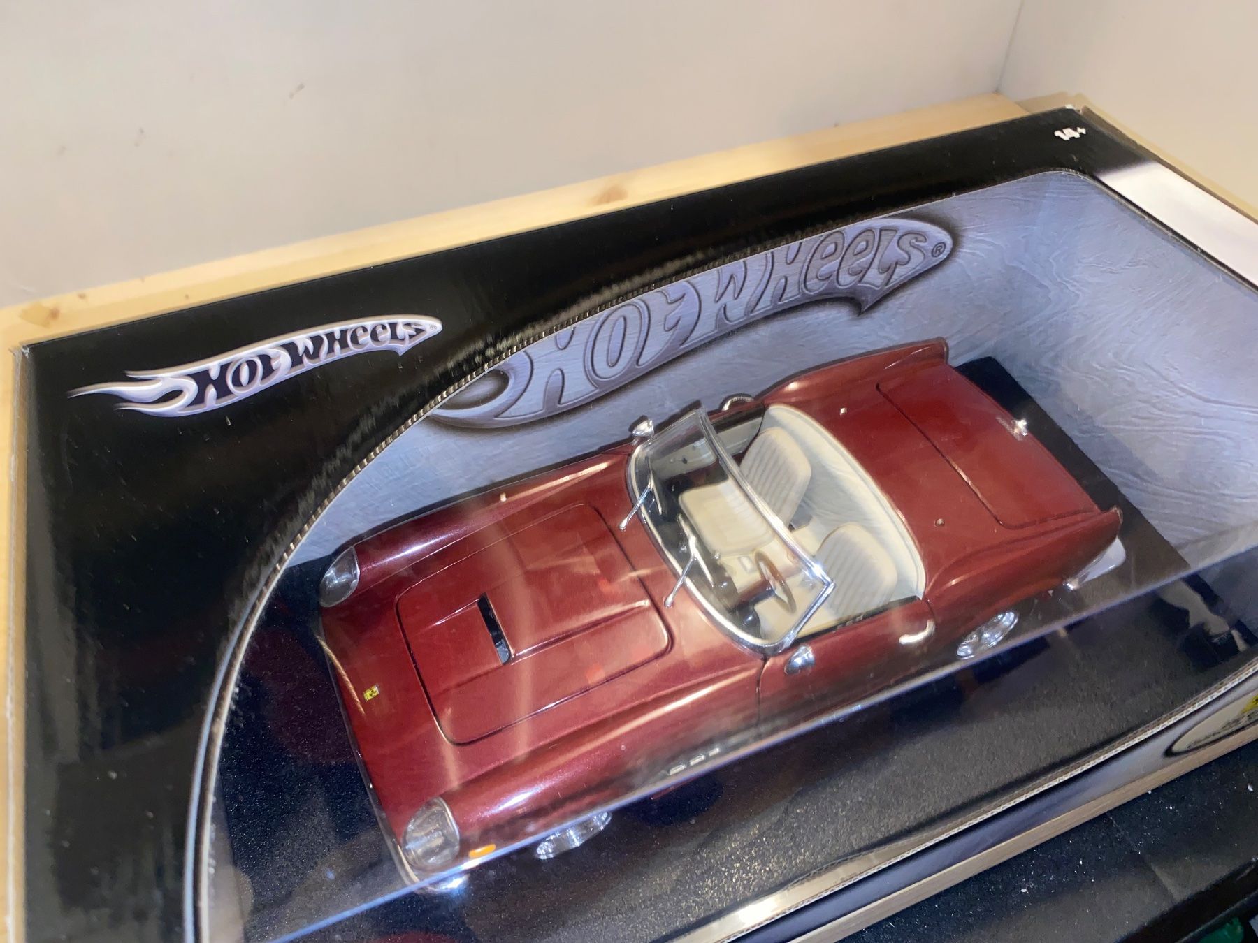 Ferrari Modellini d'auto: Ferrari 250 California 1/18 – Nuovo (secondo la descrizione) da Wohlen AG venduto da PrivatSammlung 2
