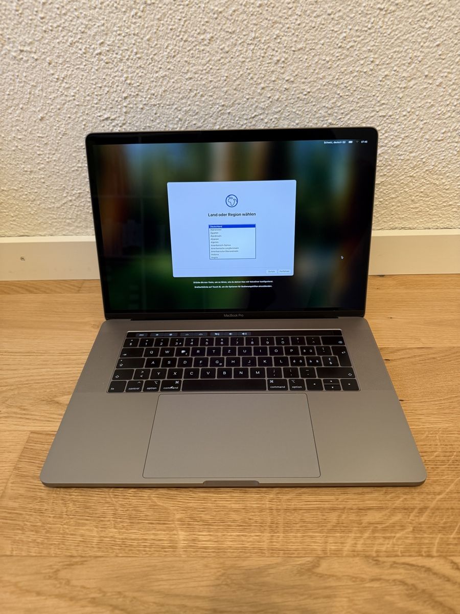 Apple Notebook: Apple MacBook Pro 15 – 2019 – Usato da Oberkirch LU venduto da rap_svs8